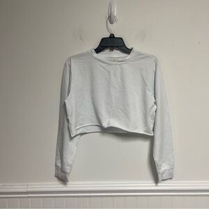 Kyerivs White Long Sleeve Crop Sweatshirt Size Medium